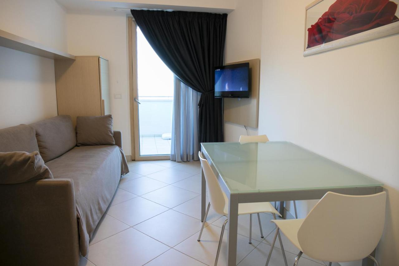 Residence Mareamare Grottammare Szoba fotó