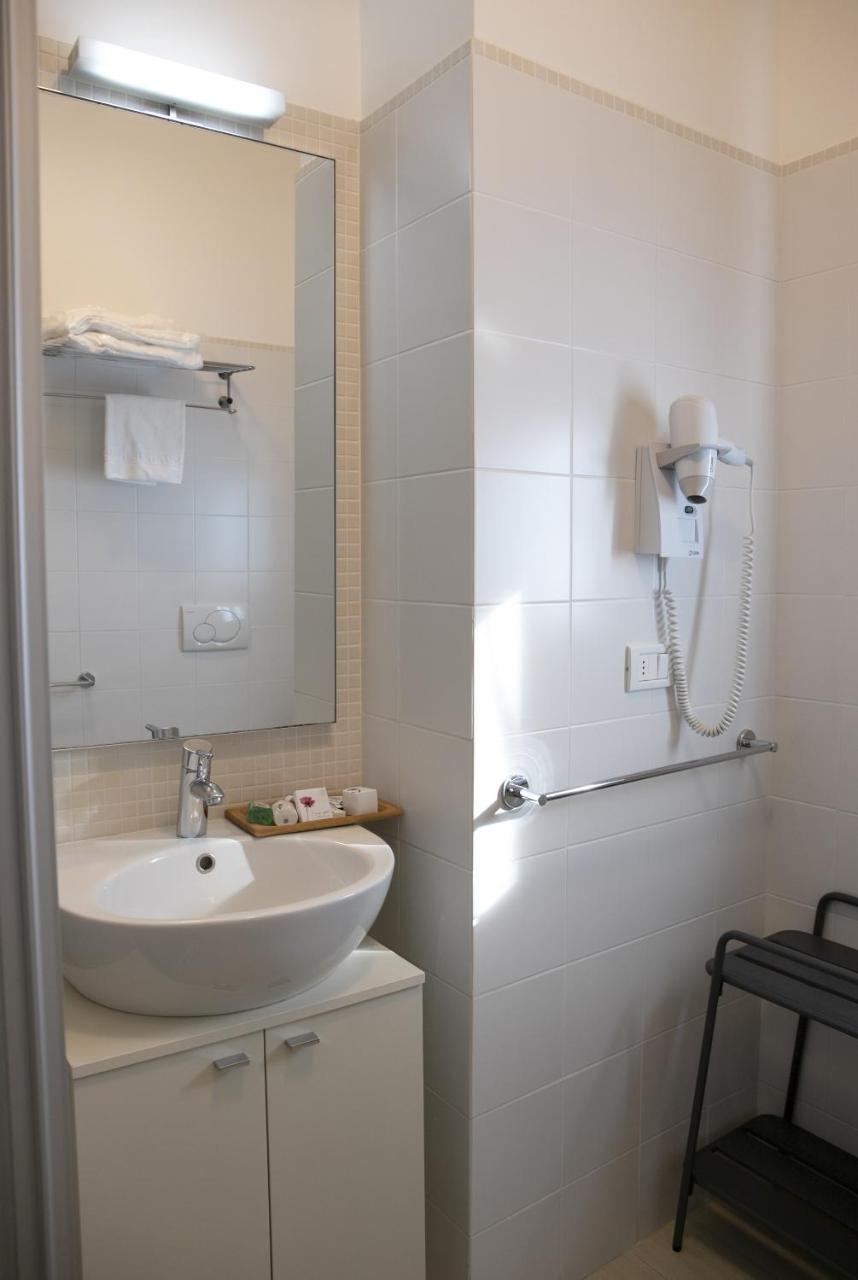 Residence Mareamare Grottammare Szoba fotó